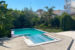 Lecce, indipendente mq 203 , giardino,piscina