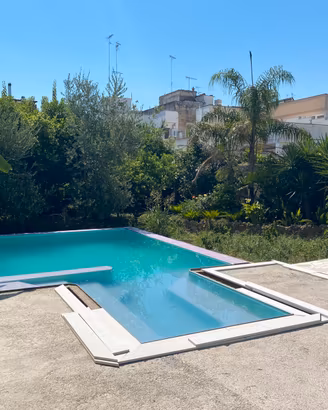 Lecce, indipendente mq 203 , giardino,piscina