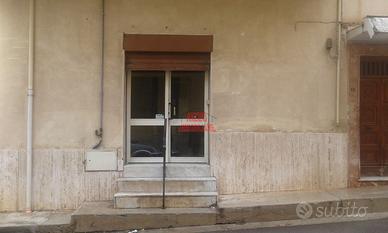 Villabate-locale deposito-cod.a147