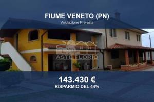 Immobile in asta di 260 m² con più di 5 locali a F