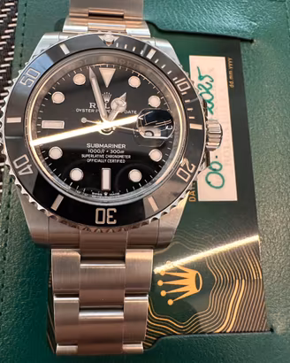 Rolex Submariner 41mm, 2025 pari al nuovo full set
