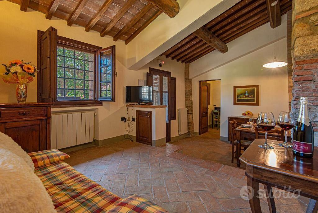 Casale in pietra e agriturismo Volterra - Vista 4