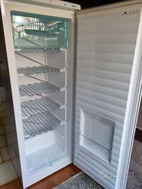 Congelatore verticale Iberna IFUP2700 – 240 Litri