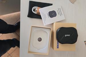 Localizzatore GPS per auto e moto.