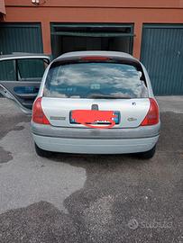 auto Renault Clio 