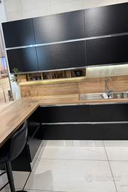 Cucina doppio angolare