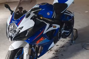 suzuki gsx r 750