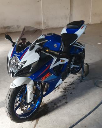 suzuki gsx r 750
