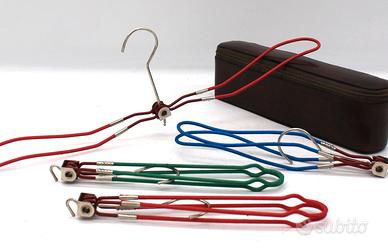 Stampelle abiti da viaggio con custodia