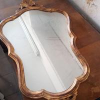 specchio con cornice epoca vintage perfetto