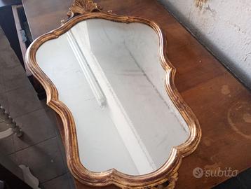 specchio con cornice epoca vintage perfetto