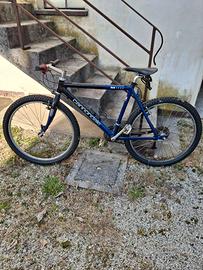 Mountain Bike Cannondale M2000