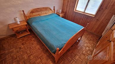 Letto matrimoniale  in Abete Chiaro
