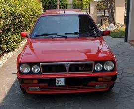 Lancia delta hf integrale 8v