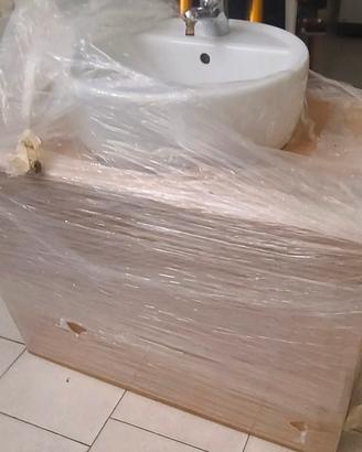 Mobile Bagno Sospeso con Lavabo da Appoggio