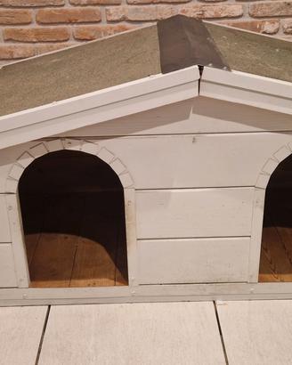 cuccia cani doppia da esterno in legno