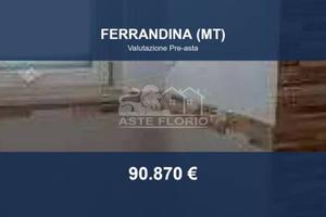Immobile in asta di 9 m² con più di 5 locali e box
