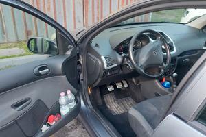 peugeout 206  