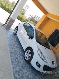 Peugeot 207 Limited Edition 1.6 HDI 85 Kw 115 cv 