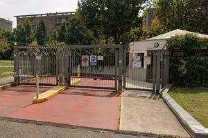 Box auto doppio in lunghezza (28 mq) - M4 Frattini