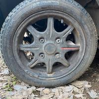 4 cerchi in lega r13 con gomme