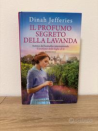 Libro Il profumo segreto della lavanda