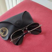 Rayban Aviator pilot