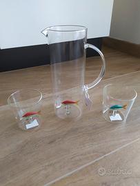 Caraffa e 6 bicchieri in vetro con pesci Coincasa