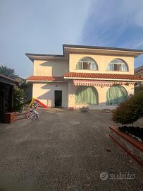 Rif. 540 villa unifamiliare con giardino - villagg