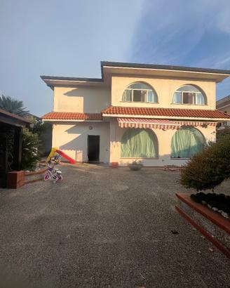 Rif. 540 villa unifamiliare con giardino - villagg