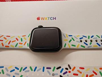 Apple Watch Series 7 (GPS + Cellular, 41mm)