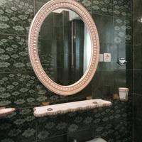 accessori arredo bagno porcellana di Capodimonte