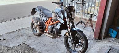 KTM 690 Duke - 2012