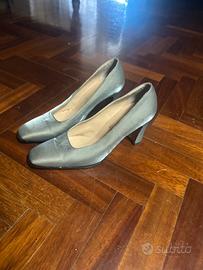 Scarpe eleganti da cerimonia come nuove