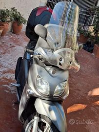 Yamaha xenter 150 cc 27.000 km
