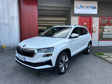 Skoda Karoq 1.5 tsi Executive dsg unipr. TETTO GAR