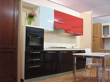 Cucina nuova rimanenza ex mobilificio, moderna 