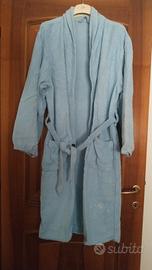 Accappatoio di cotone azzurro