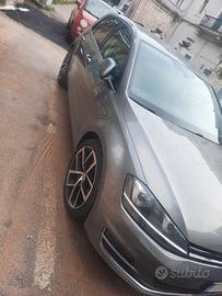 GOLF 7  TD  ACCESSORIATO TENUTO MANIACALE