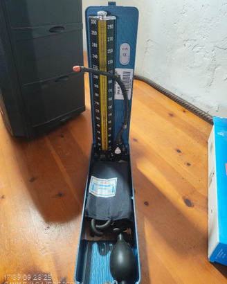 Sfigmomanometro misuratore di pressione a mercurio