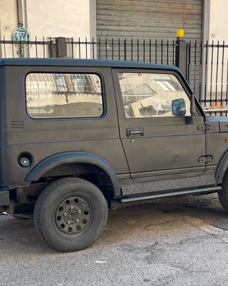 Suzuki samurai
