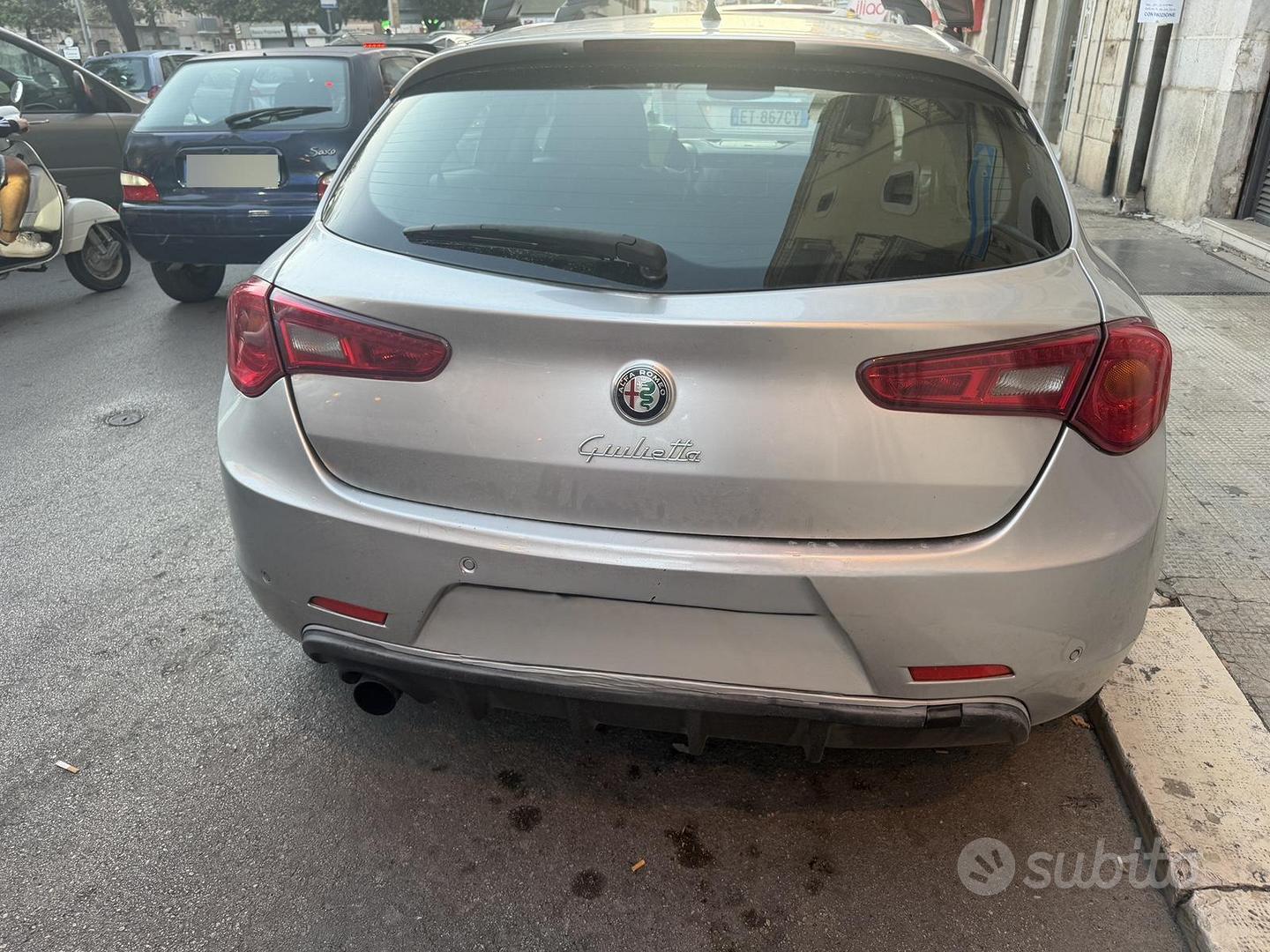 Alfa Romeo Giulietta 2011 photo 2