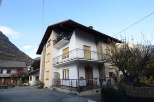 3 LOCALI A CHÂTILLON