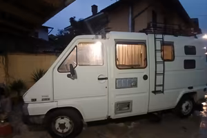  renault master 2.3aspirato anno 1985 camper puro 