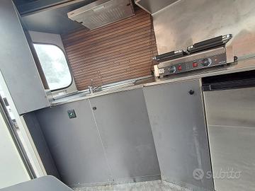 FOOD TRUCK