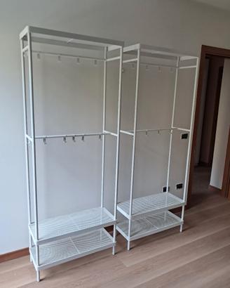 due mobili ingresso attaccapanni ikea
