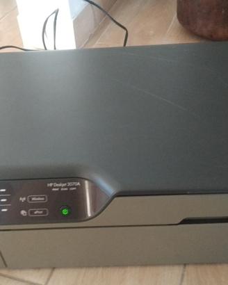 Stampante e scanner HP Deskjet 3070A