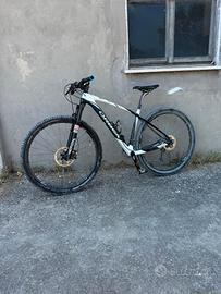 ORBEA CON TELAIO IN CARBONIO