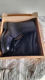 Anfibi Vintage A.M in pelle Nuovi mis. 45