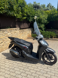 Scooter Honda SH300A